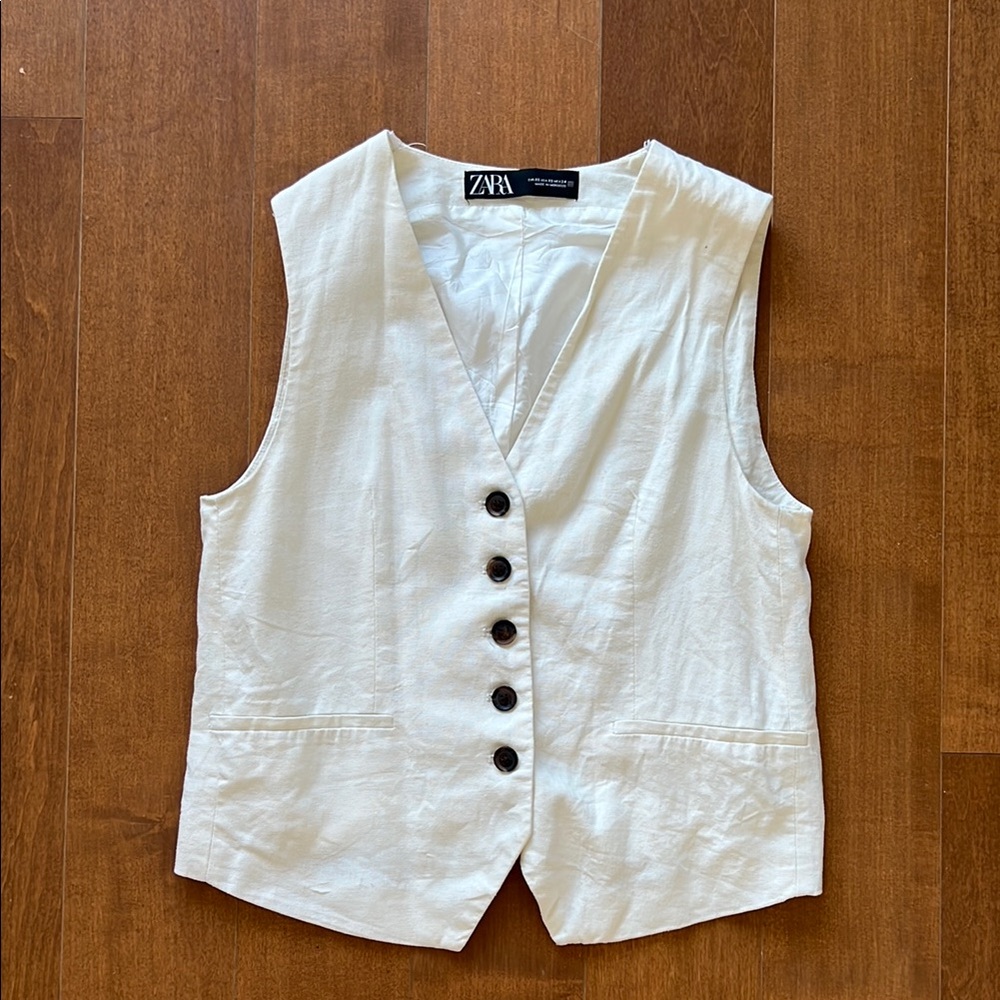 Zara Linen Blend Button Up Vest